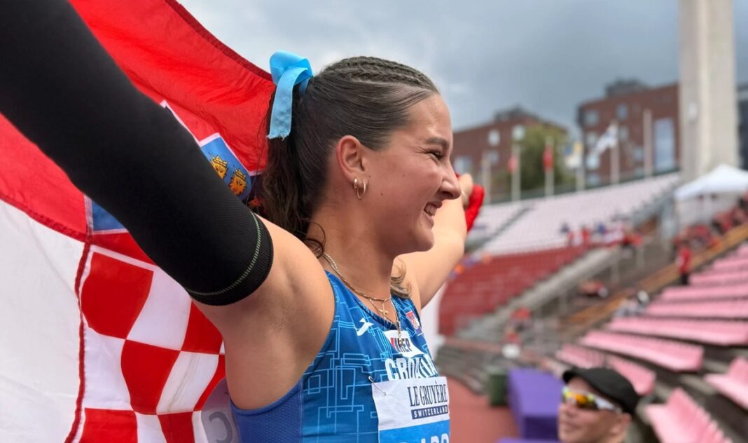 Vita Barbić osvojila srebrnu medalju u bacanju koplja na juniorskom SP-u Vita Barbić osvojila srebrnu medalju u bacanju koplja na juniorskom SP-u