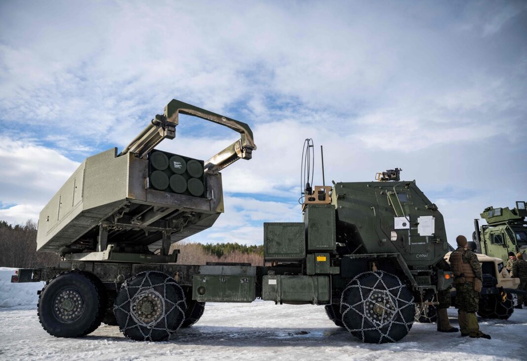 Anušić dogovorio ubrzanu isporuku: Black Hawk i HIMARS u Hrvatskoj krajem 2027. Anušić dogovorio ubrzanu isporuku: Black Hawk i HIMARS u Hrvatskoj krajem 2027.